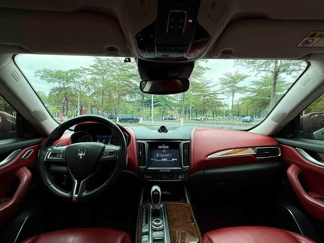 Maserati Levante 2016 3.0T Levante exterior photo 5 Maserati Levante 2016 3.0T Levante exterior photo 5