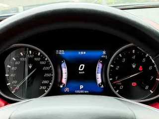 Maserati Levante 2016 3.0T Levante interior photo 16 Maserati Levante 2016 3.0T Levante interior photo 16