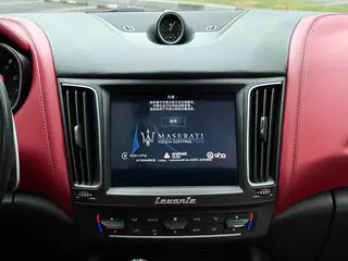 Maserati Levante 2016 3.0T Levante interior photo 17 Maserati Levante 2016 3.0T Levante interior photo 17