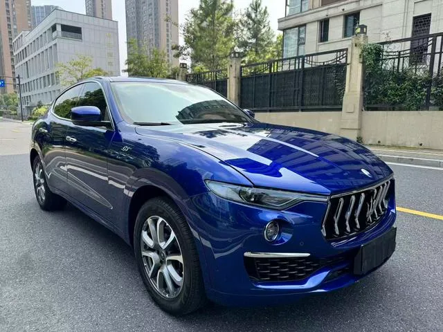 Maserati Levante 2022 2.0T GT Sharp Edition exterior photo 3 Maserati Levante 2022 2.0T GT Sharp Edition exterior photo 3