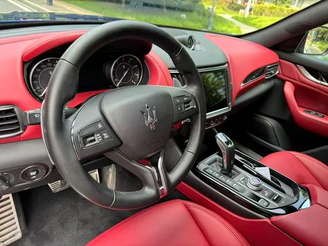 Maserati Levante 2022 2.0T GT Sharp Edition exterior photo 6 Maserati Levante 2022 2.0T GT Sharp Edition exterior photo 6