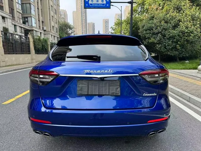 Maserati Levante 2022 2.0T GT Sharp Edition interior photo 10 Maserati Levante 2022 2.0T GT Sharp Edition interior photo 10