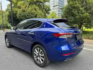 Maserati Levante 2022 2.0T GT Sharp Edition interior photo 11 Maserati Levante 2022 2.0T GT Sharp Edition interior photo 11
