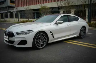 BMW 8 Series 2021 840i Четырехдверное купе M Спортивный костюм