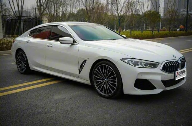BMW 8 Series 2021 840i Coupé de cuatro puertas M Conjunto deportivo exterior foto 3 BMW 8 Series 2021 840i Coupé de cuatro puertas M Conjunto deportivo exterior foto 3