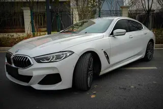 BMW 8 Series 2021 840i Coupé de cuatro puertas M Conjunto deportivo exterior foto 7 BMW 8 Series 2021 840i Coupé de cuatro puertas M Conjunto deportivo exterior foto 7