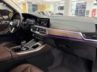 BMW X5 2022 Restyling xDrive 30Li M Sports suit interior photo 10 BMW X5 2022 Restyling xDrive 30Li M Sports suit interior photo 10