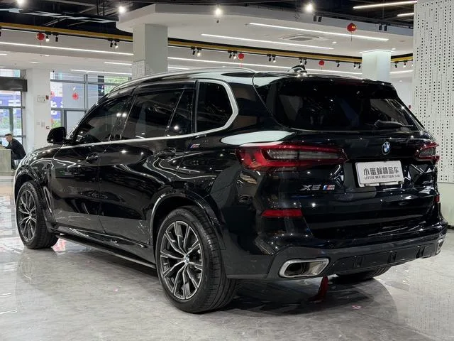 BMW X5 2022 Restyling xDrive 30Li M Sports suit interior photo 16 BMW X5 2022 Restyling xDrive 30Li M Sports suit interior photo 16