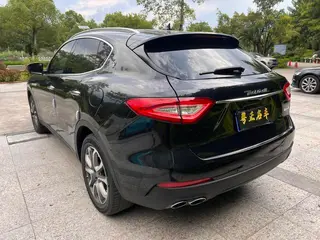 Maserati Levante 2016 3.0T Levante exterior photo 6 Maserati Levante 2016 3.0T Levante exterior photo 6