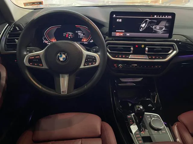 BMW X3 2022 xDrive25i M Conjunto deportivo interior foto 9 BMW X3 2022 xDrive25i M Conjunto deportivo interior foto 9