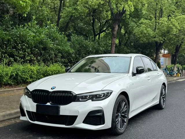 BMW 3 Series 2022 330i M Sports Night Suit exterior photo 1 BMW 3 Series 2022 330i M Sports Night Suit exterior photo 1