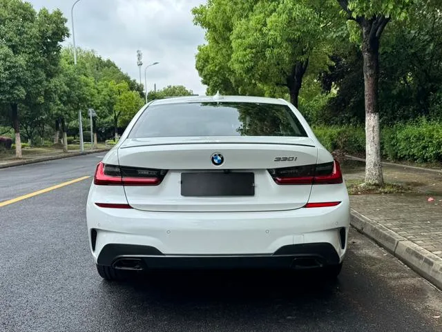 BMW 3 Series 2022 330i M Sports Night Suit exterior photo 5 BMW 3 Series 2022 330i M Sports Night Suit exterior photo 5