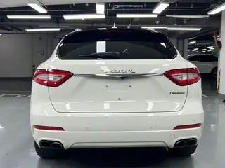 Maserati Levante 2016 3.0T Levante exterior photo 5 Maserati Levante 2016 3.0T Levante exterior photo 5