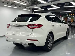 Maserati Levante 2016 3.0T Levante exterior photo 6 Maserati Levante 2016 3.0T Levante exterior photo 6