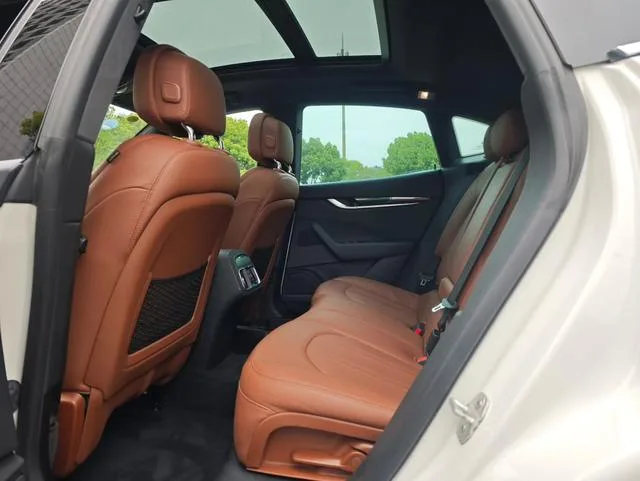Maserati Levante 2016 3.0T Levante exterior photo 8 Maserati Levante 2016 3.0T Levante exterior photo 8