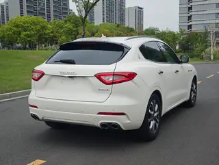Maserati Levante 2016 3.0T Levante interior photo 19 Maserati Levante 2016 3.0T Levante interior photo 19