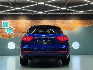 Maserati Levante 2016 3.0T Levante interior photo 12 Maserati Levante 2016 3.0T Levante interior photo 12