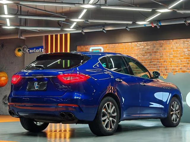 Maserati Levante 2016 3.0T Levante interior photo 13 Maserati Levante 2016 3.0T Levante interior photo 13