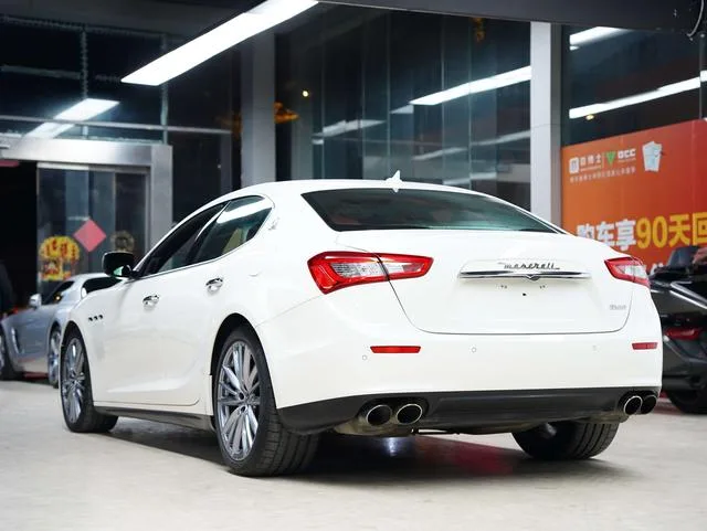 Maserati Ghibli 2014 3.0T Versión estándar exterior foto 2 Maserati Ghibli 2014 3.0T Versión estándar exterior foto 2