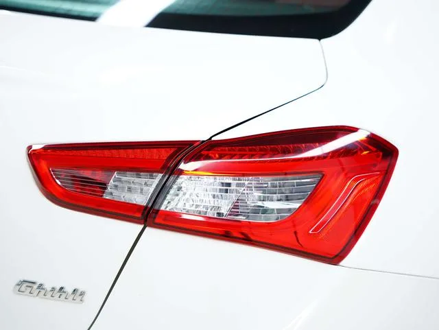 Maserati Ghibli 2014 3.0T Versión estándar exterior foto 5 Maserati Ghibli 2014 3.0T Versión estándar exterior foto 5
