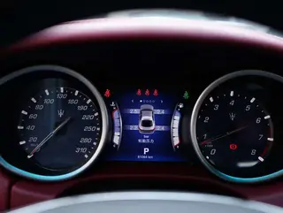 Maserati Ghibli 2014 3.0T Versión estándar exterior foto 10 Maserati Ghibli 2014 3.0T Versión estándar exterior foto 10