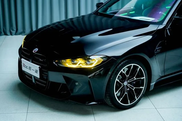 BMW M3 2023 M3 four-door sedan Thunder Edition interior photo 15 BMW M3 2023 M3 four-door sedan Thunder Edition interior photo 15