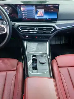 BMW 4 Series 2023 425i M Conjunto deportivo interior foto 9 BMW 4 Series 2023 425i M Conjunto deportivo interior foto 9