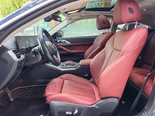BMW 4 Series 2023 425i M Conjunto deportivo interior foto 11 BMW 4 Series 2023 425i M Conjunto deportivo interior foto 11