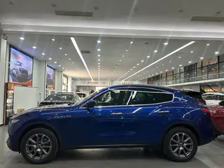 Maserati Levante 2019 3.0T 350Hp Standard Edition China V exterior photo 2 Maserati Levante 2019 3.0T 350Hp Standard Edition China V exterior photo 2