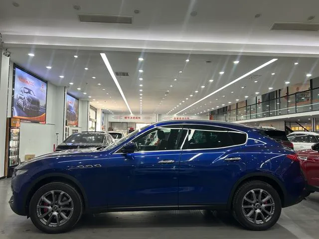 Maserati Levante 2019 3.0T 350Hp Standard Edition China V exterior photo 2 Maserati Levante 2019 3.0T 350Hp Standard Edition China V exterior photo 2