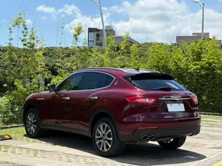 Maserati Levante 2016 3.0T Levante interior photo 14 Maserati Levante 2016 3.0T Levante interior photo 14
