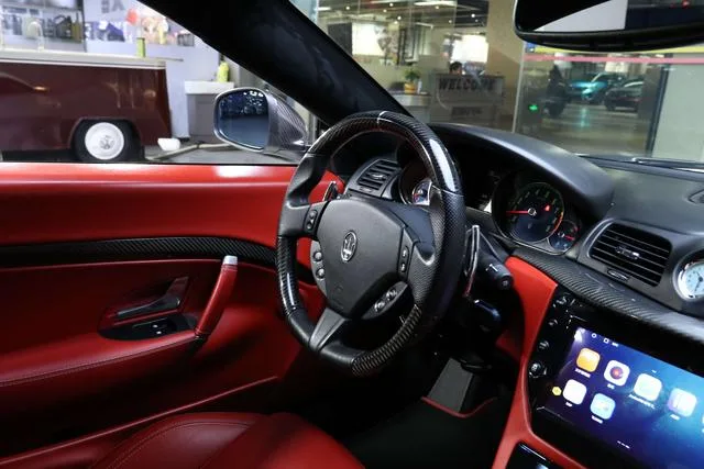 Maserati GranTurismo 2007 4.2L Standard Edition interior photo 17 Maserati GranTurismo 2007 4.2L Standard Edition interior photo 17