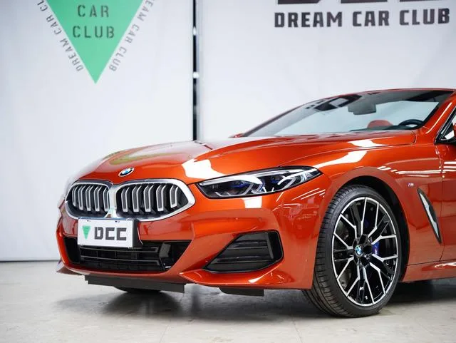 BMW 8 Series 2022 840i Convertible Coupe M Sports suit interior photo 20 BMW 8 Series 2022 840i Convertible Coupe M Sports suit interior photo 20