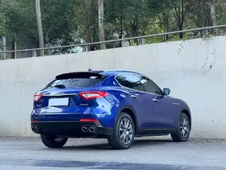 Maserati Levante 2019 3.0T 350Hp Versión estándar País V exterior foto 7 Maserati Levante 2019 3.0T 350Hp Versión estándar País V exterior foto 7