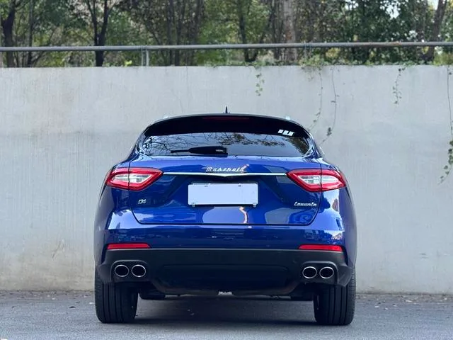 Maserati Levante 2019 3.0T 350Hp Versión estándar País V exterior foto 8 Maserati Levante 2019 3.0T 350Hp Versión estándar País V exterior foto 8