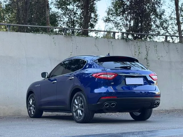 Maserati Levante 2019 3.0T 350Hp Versión estándar País V exterior foto 9 Maserati Levante 2019 3.0T 350Hp Versión estándar País V exterior foto 9