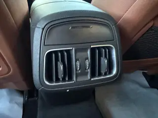 Maserati Levante 2019 3.0T 350Hp Versión estándar País V interior foto 11 Maserati Levante 2019 3.0T 350Hp Versión estándar País V interior foto 11