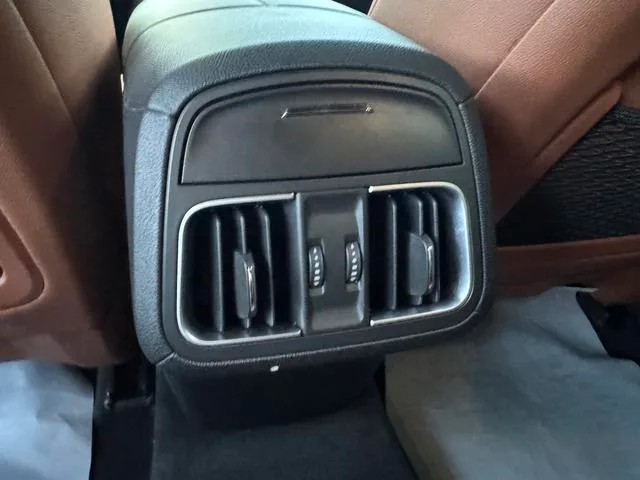 Maserati Levante 2019 3.0T 350Hp Versión estándar País V interior foto 11 Maserati Levante 2019 3.0T 350Hp Versión estándar País V interior foto 11