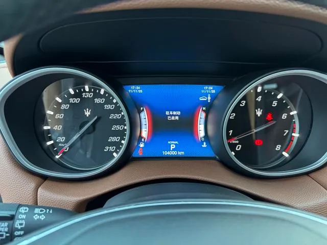 Maserati Levante 2019 3.0T 350Hp Versión estándar País V interior foto 20 Maserati Levante 2019 3.0T 350Hp Versión estándar País V interior foto 20
