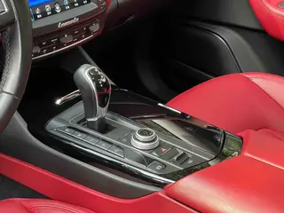 Maserati Levante 2018 3.0T Classic Edition interior photo 16 Maserati Levante 2018 3.0T Classic Edition interior photo 16
