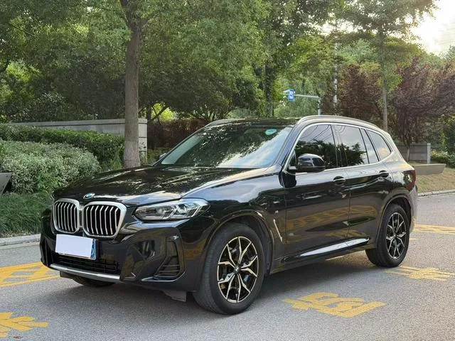 BMW X3 2022 Restyling xDrive25i M Sports suit exterior photo 1 BMW X3 2022 Restyling xDrive25i M Sports suit exterior photo 1