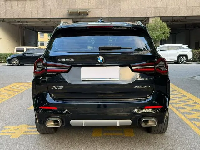 BMW X3 2022 Restyling xDrive25i M Sports suit exterior photo 5 BMW X3 2022 Restyling xDrive25i M Sports suit exterior photo 5