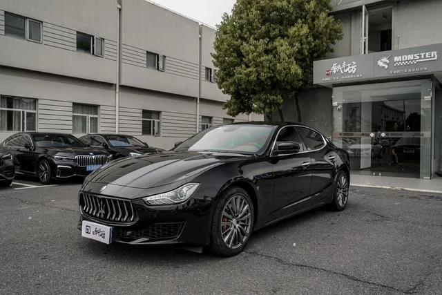 Maserati Ghibli 2021 2.0T Versión aguda exterior foto 3 Maserati Ghibli 2021 2.0T Versión aguda exterior foto 3