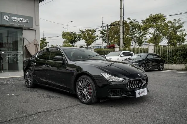 Maserati Ghibli 2021 2.0T Versión aguda exterior foto 4 Maserati Ghibli 2021 2.0T Versión aguda exterior foto 4