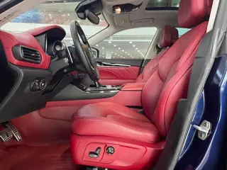 Maserati Levante 2019 3.0T 350Hp Version standard Pays V extérieur photo 7 Maserati Levante 2019 3.0T 350Hp Version standard Pays V extérieur photo 7