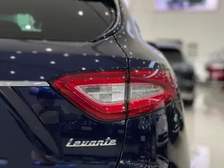 Maserati Levante 2019 3.0T 350Hp Version standard Pays V intérieur photo 19 Maserati Levante 2019 3.0T 350Hp Version standard Pays V intérieur photo 19