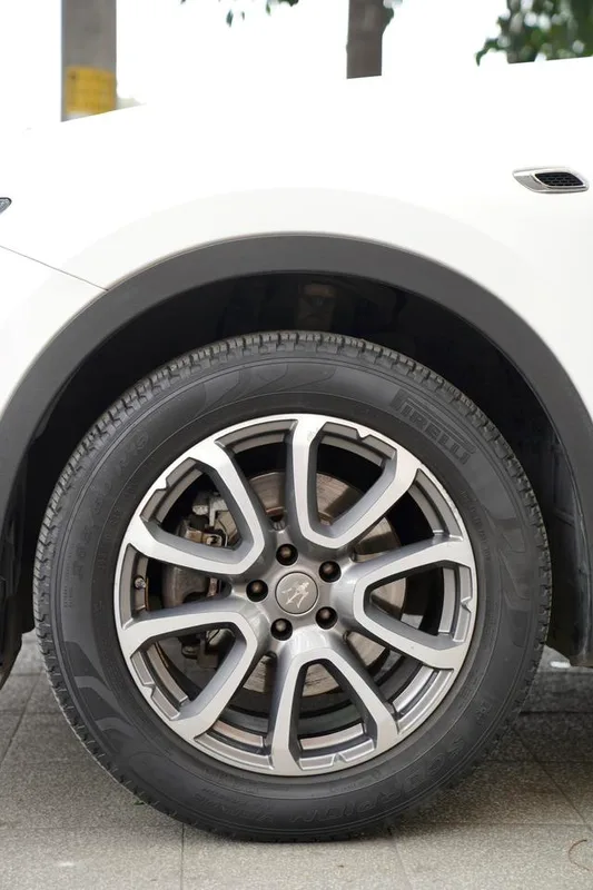 Maserati Levante 2018 3.0T 350Hp Standard Edition exterior photo 8 Maserati Levante 2018 3.0T 350Hp Standard Edition exterior photo 8