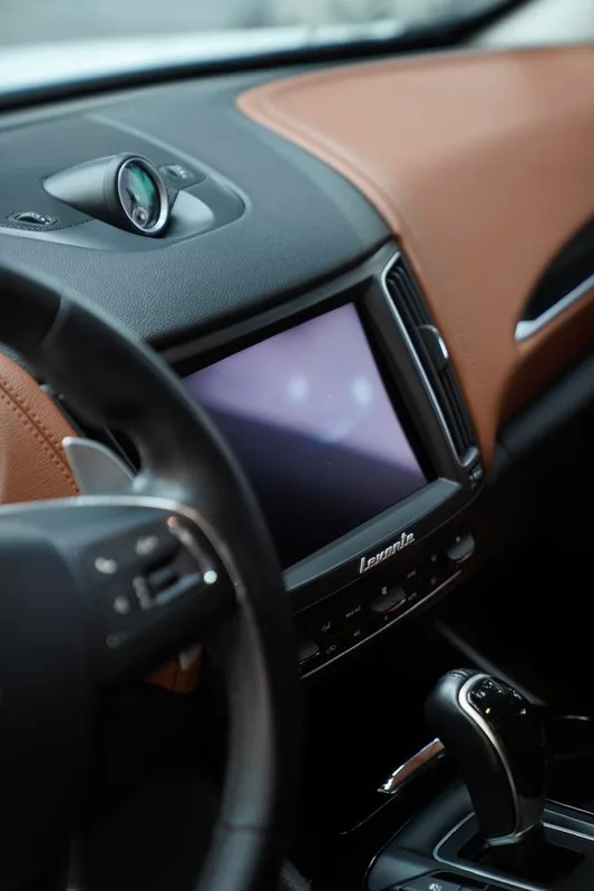 Maserati Levante 2018 3.0T 350Hp Standard Edition interior photo 13 Maserati Levante 2018 3.0T 350Hp Standard Edition interior photo 13