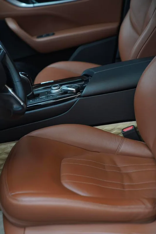 Maserati Levante 2018 3.0T 350Hp Standard Edition interior photo 16 Maserati Levante 2018 3.0T 350Hp Standard Edition interior photo 16