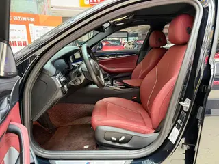 BMW 5 Series 2022 Segundo cambio 525Li M Conjunto deportivo exterior foto 9 BMW 5 Series 2022 Segundo cambio 525Li M Conjunto deportivo exterior foto 9